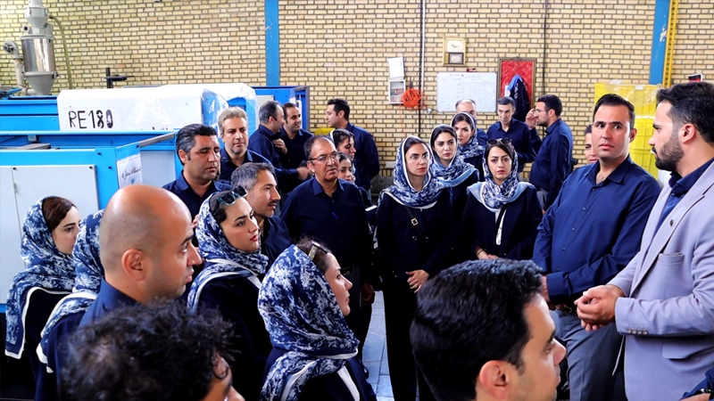 بازدید از خطوط تولید شاه چراغ پارسیان